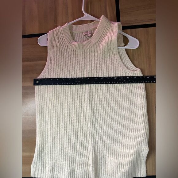 J. Crew merino wool blend sleeveless sweater - Picture 5 of 6